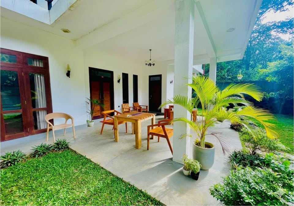 Amare Safari Resort Udawalawe Bed and Breakfast in Uva Province, Sri Lanka