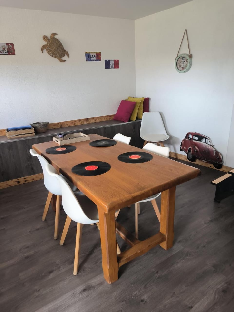 Property building, Living room