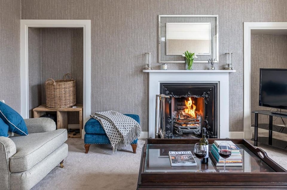 Living room, flat iron