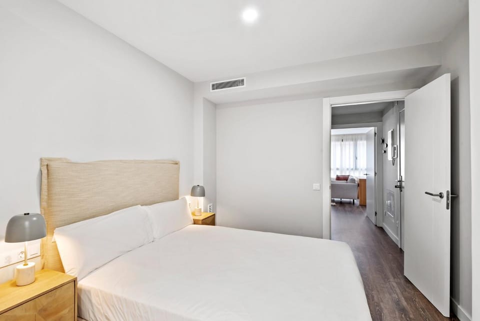 Bed, Photo of the whole room, Bedroom, wardrobe
