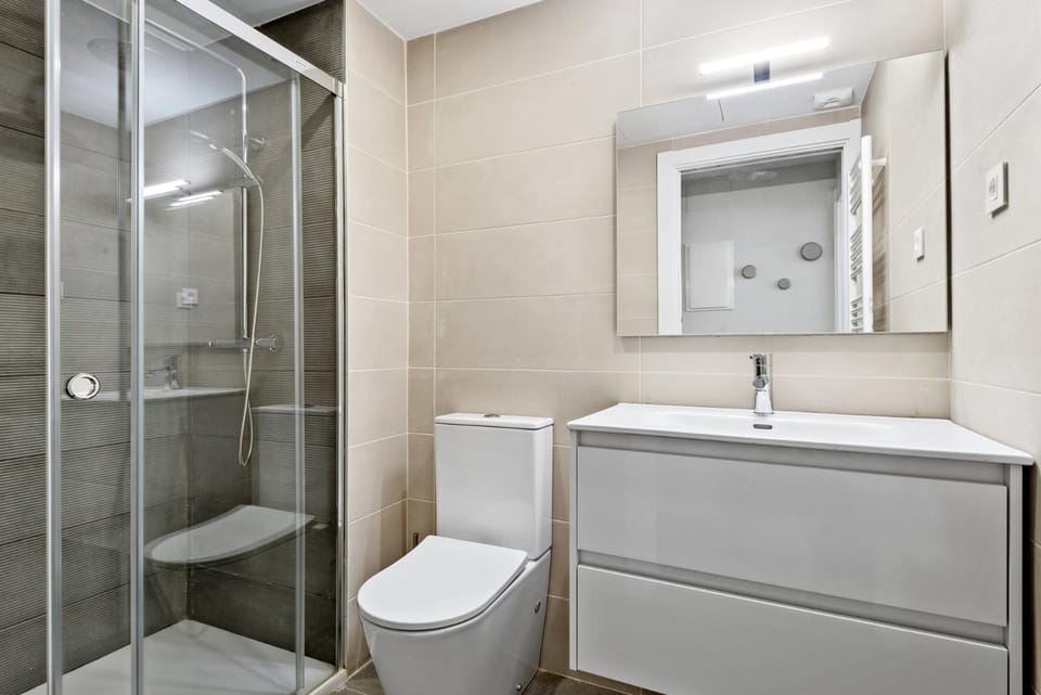 Shower, Toilet, Bathroom