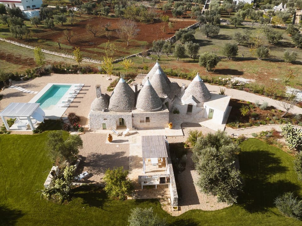 Trulli Petralux in Valle d'Itria Villa in Province of Taranto