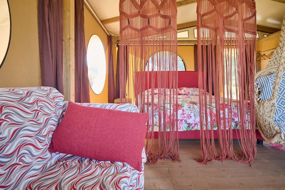 Living room, Bedroom