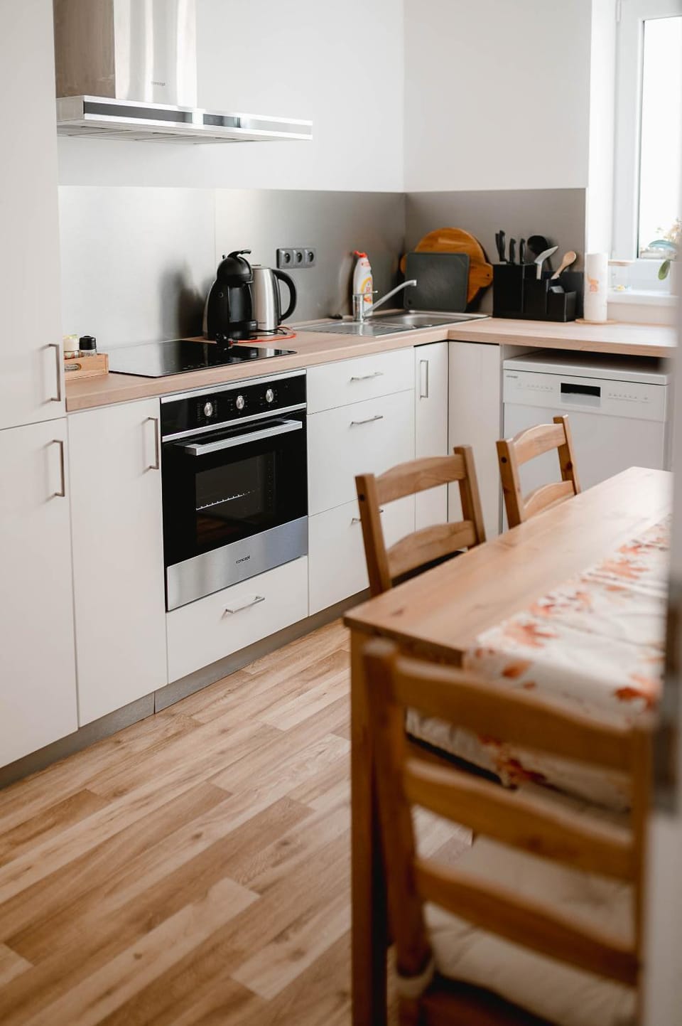 Communal kitchen, kitchen