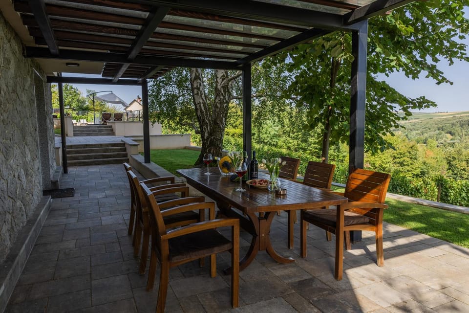Patio, Balcony/Terrace, Seating area