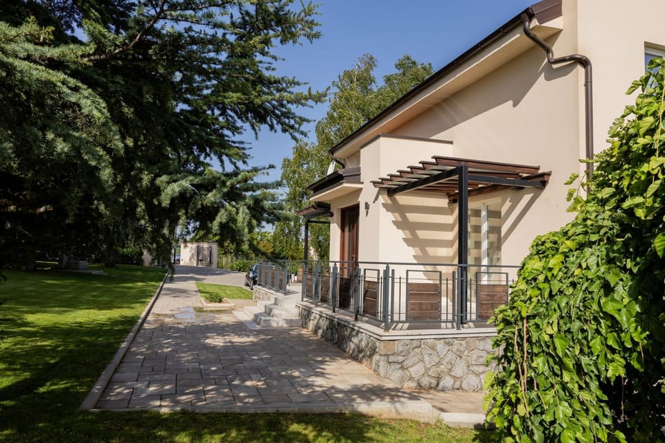 Property building, Garden view