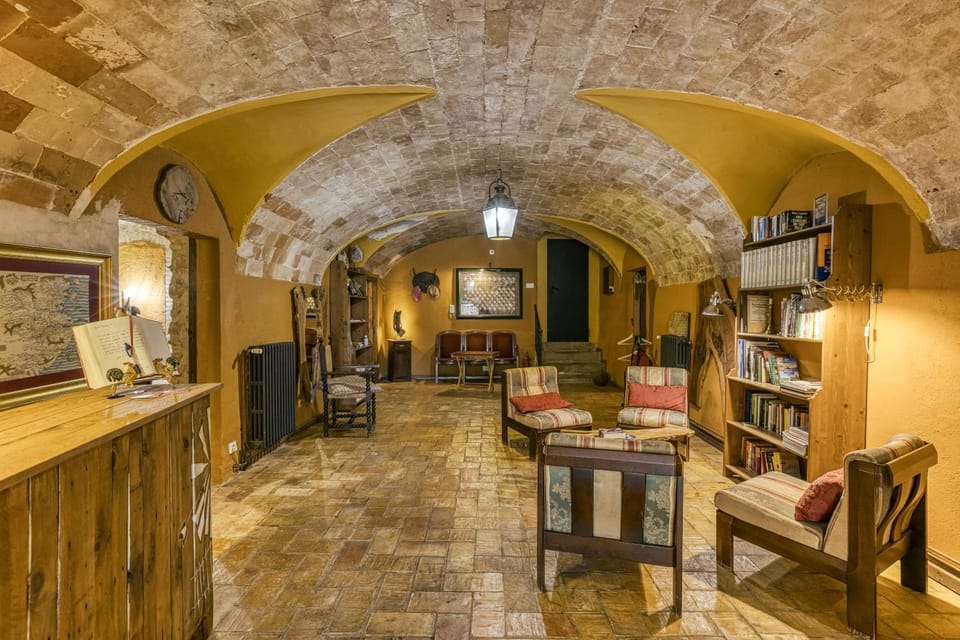 Property building, Living room