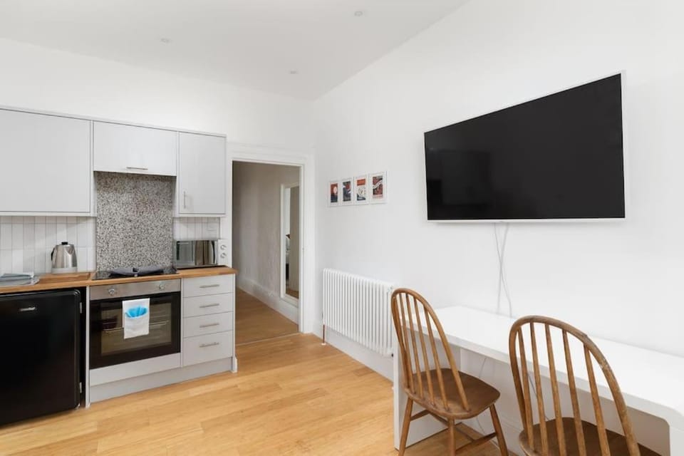 Stunning Central Penzance apartment with sea views Apartment in Penzance