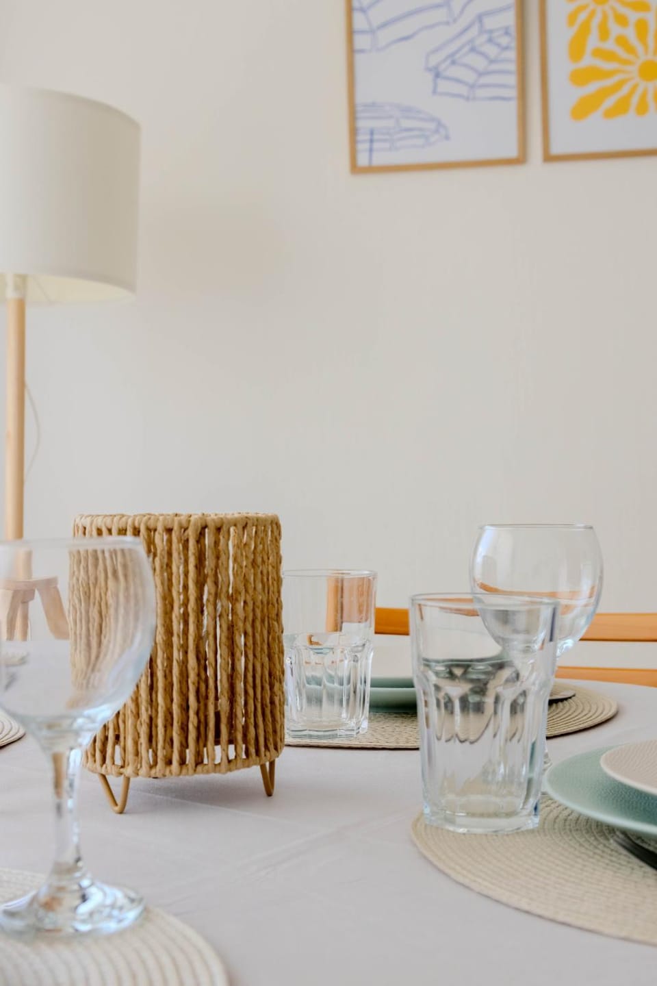 Dining area, Food
