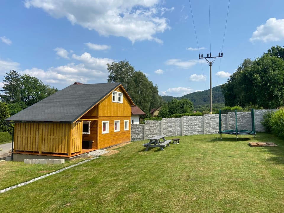 Property building, Day, Garden