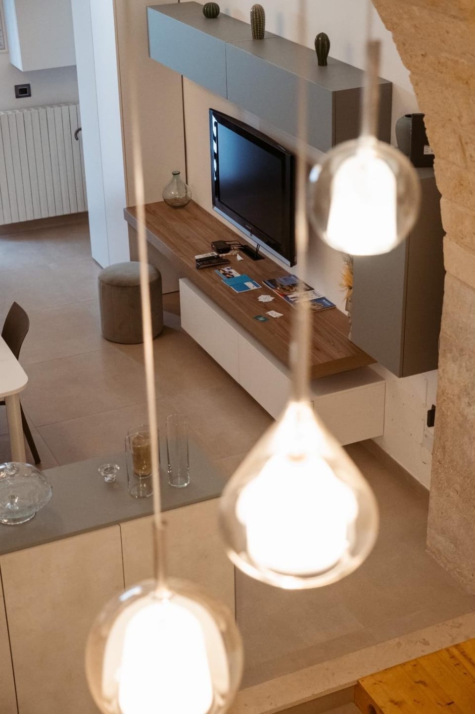 TV and multimedia, Seating area