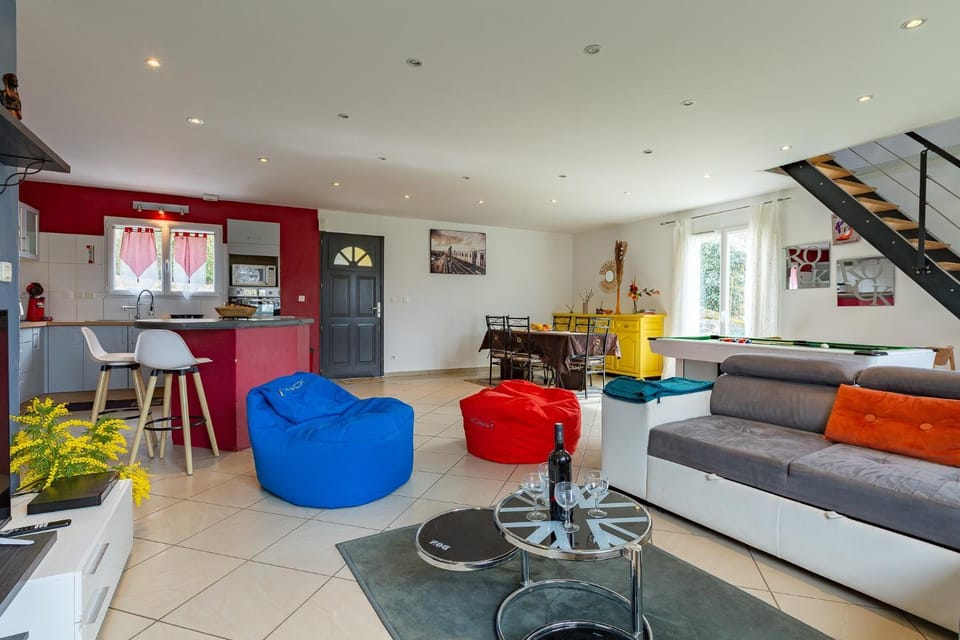 Property building, Living room