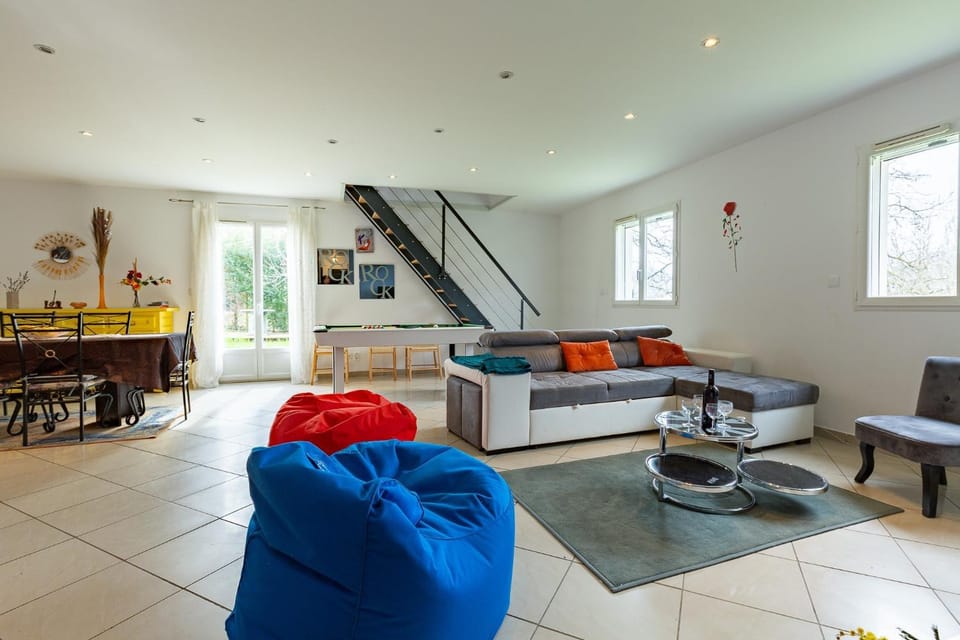 Property building, Living room