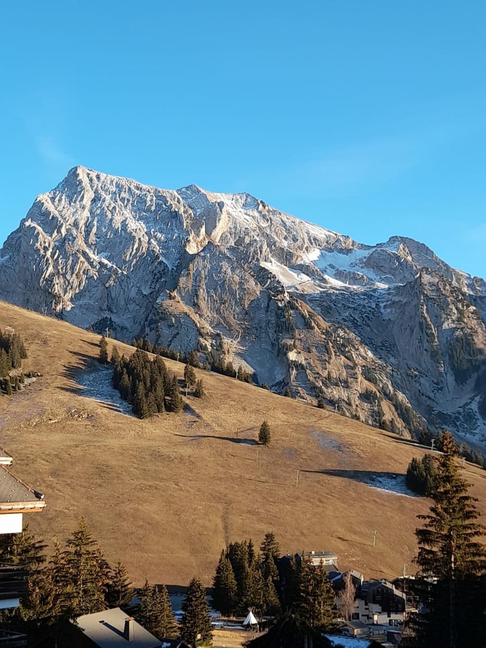 Nearby landmark, Day, Natural landscape, Mountain view