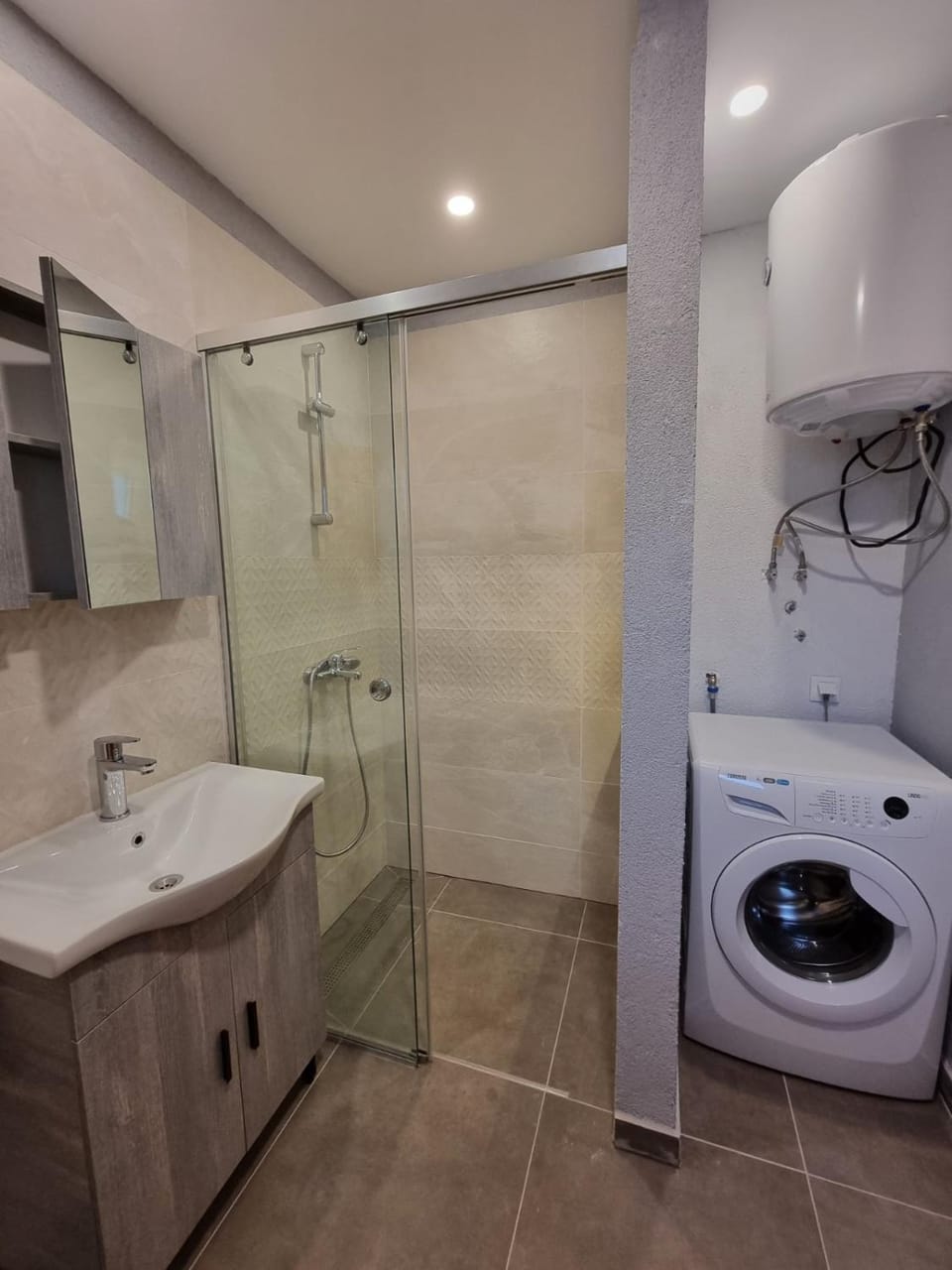Shower, Bathroom, washing machine