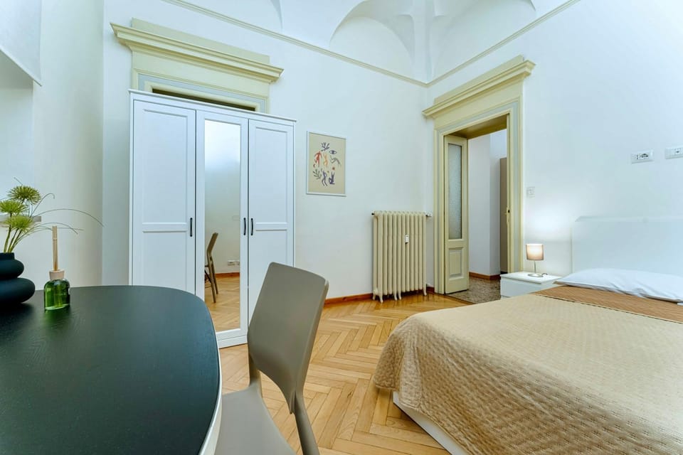 Living room, Seating area, air conditioner