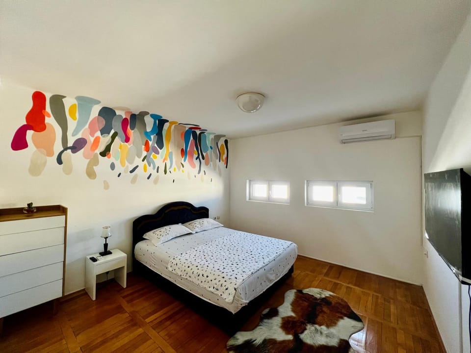 City Center Square DeLuxe Nest Apartment in Podgorica