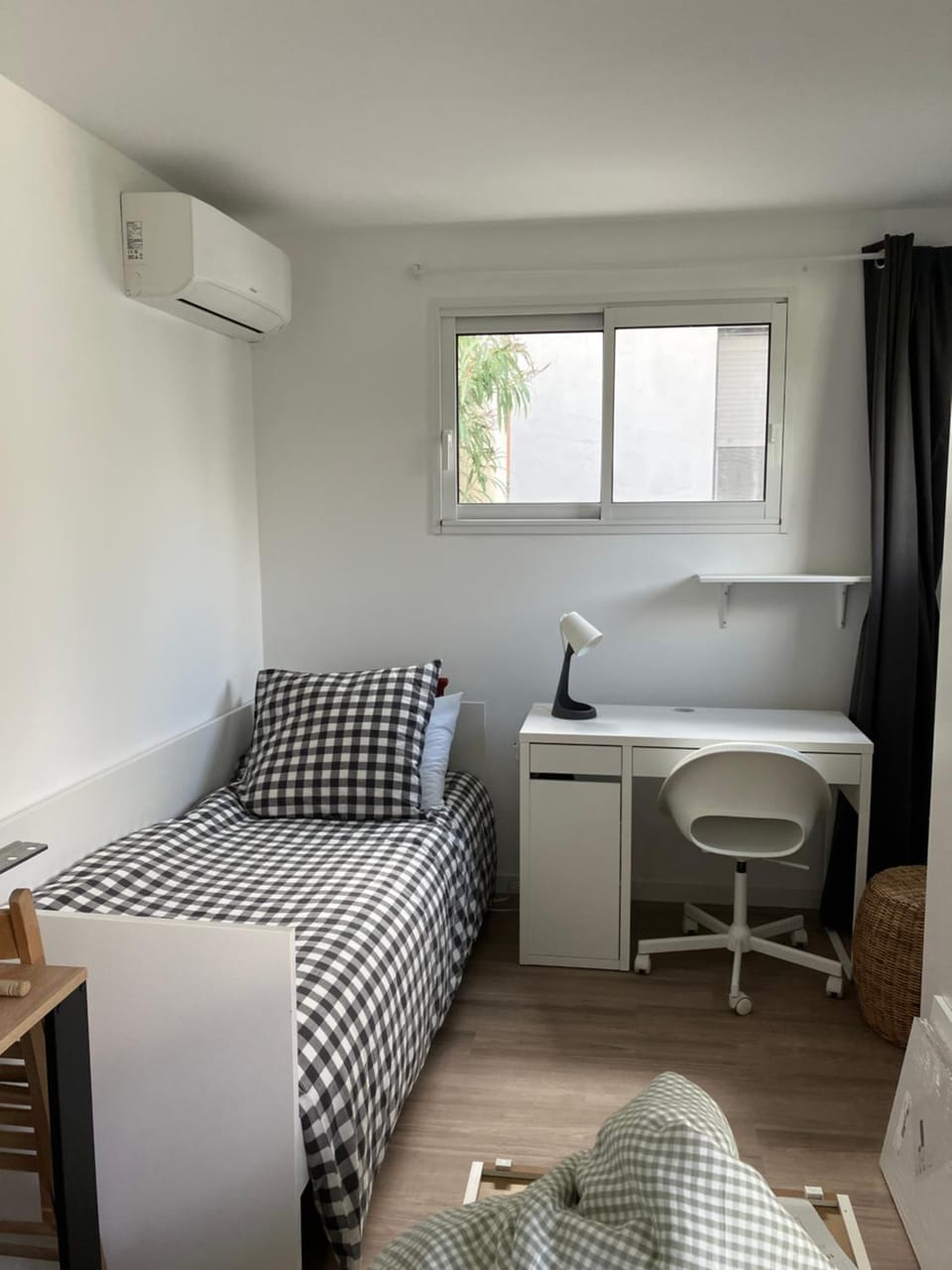 Property building, Bed, Breakfast, air conditioner