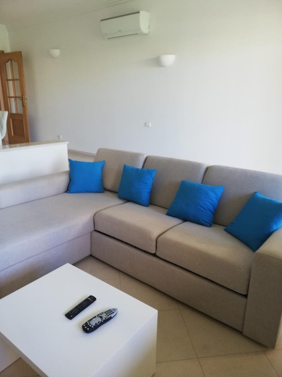 Villa V2 V House in Olhos de Água