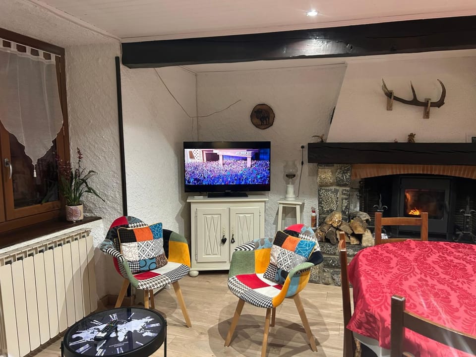 Communal lounge/ TV room