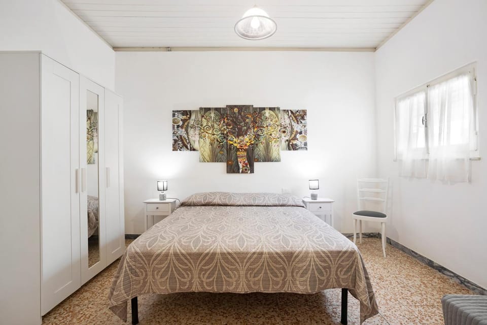 Living room, Bedroom