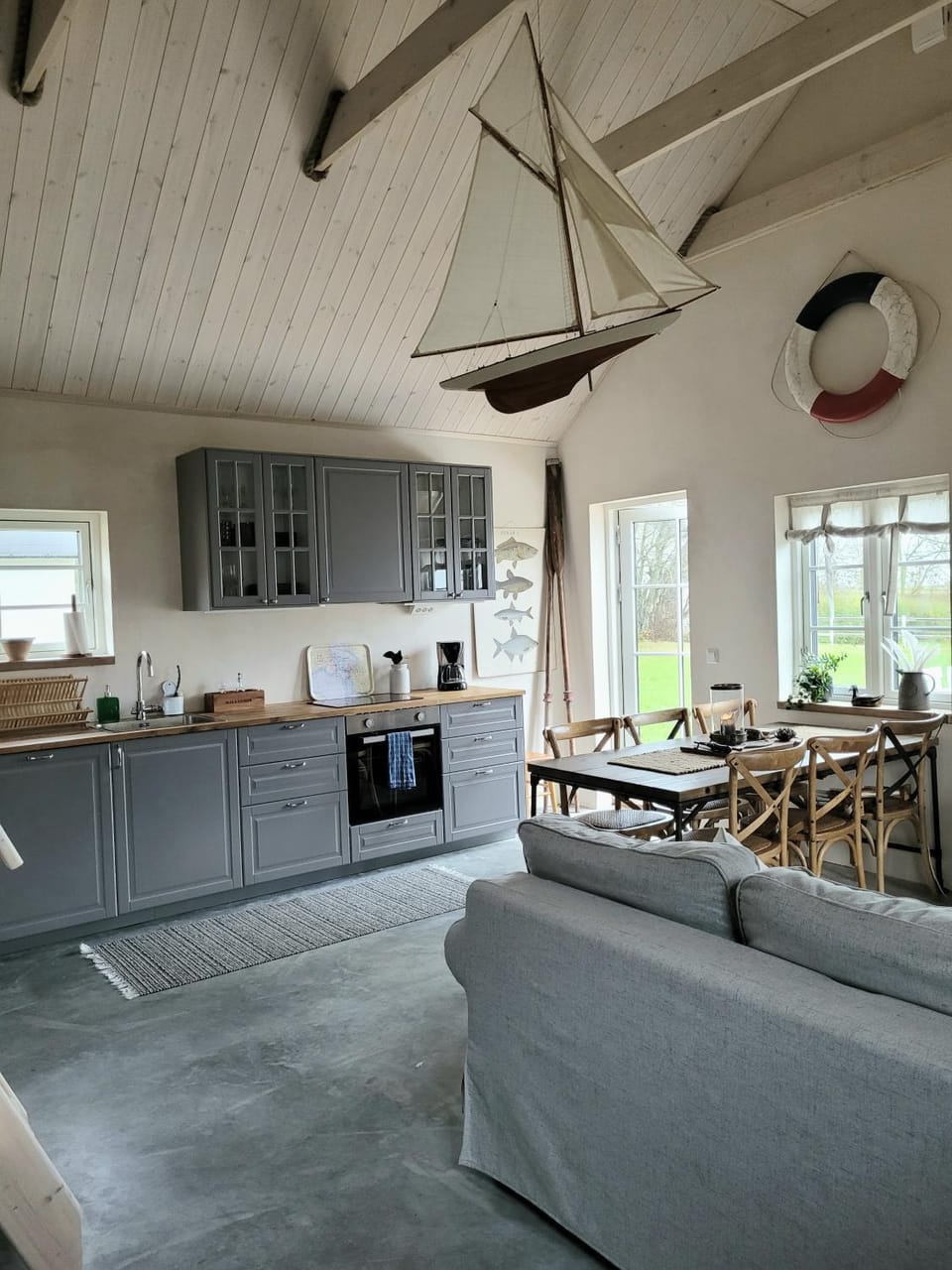 Living room, kitchen