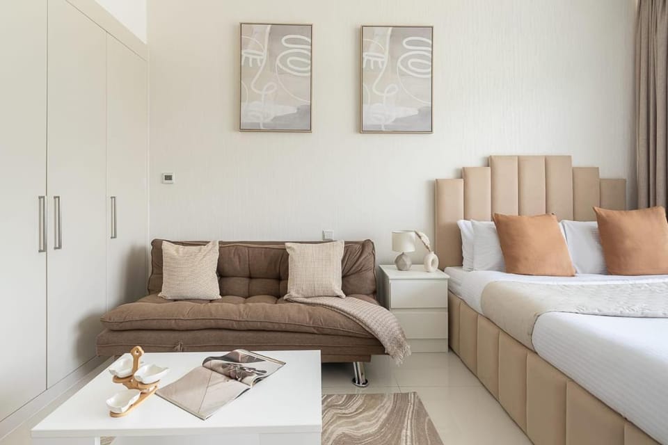 Bed, Living room, Seating area