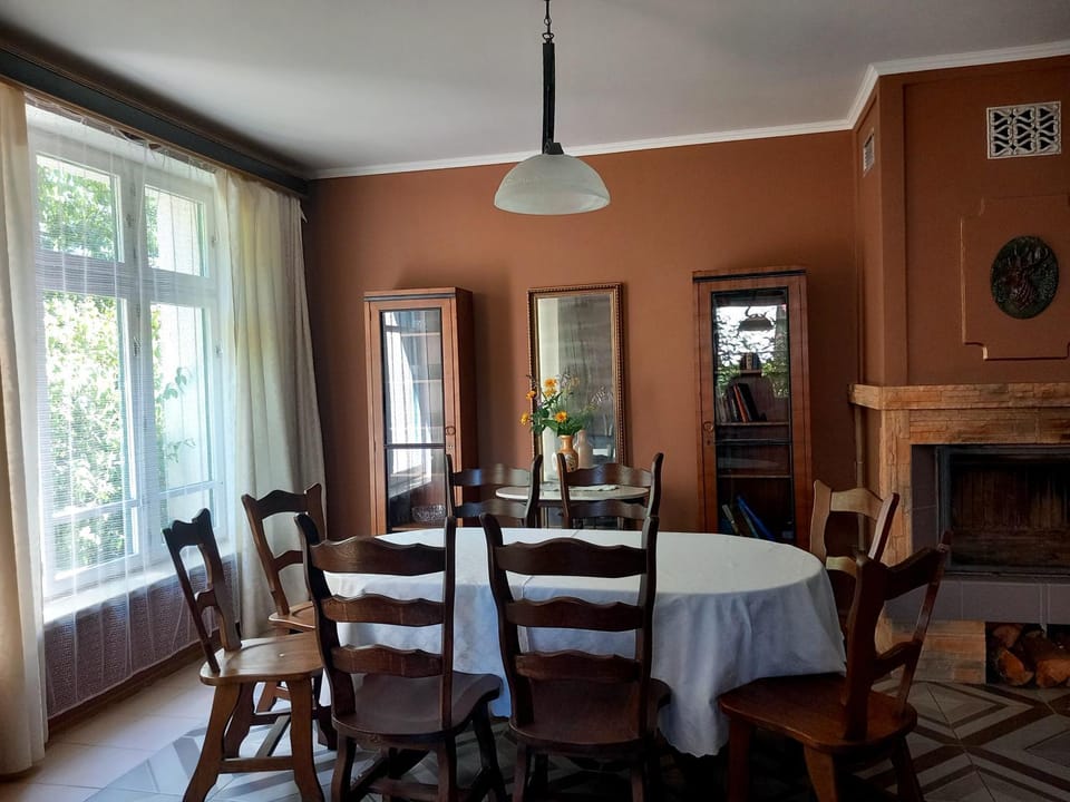 Vila u Prahy,v prirode,jezero Lhota Villa in Czechia