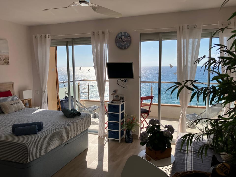 BEACH STUDIO/LOFT Apartment in Baix Empordà
