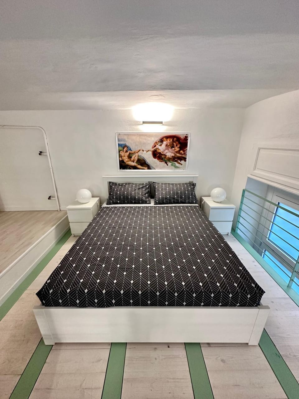 Bed, Photo of the whole room, Bedroom