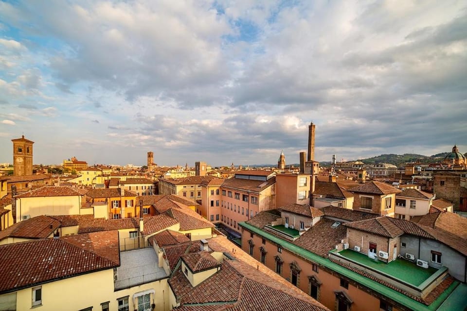 House of Lovers - Magnificent View over Bologna Apartment in Bologna