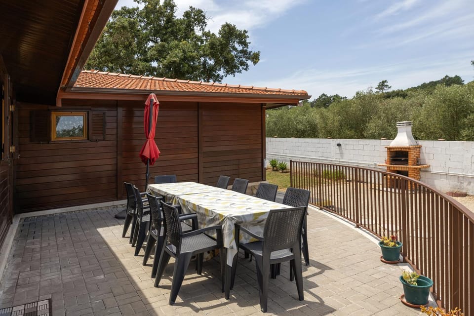 BBQ facilities, Dining area