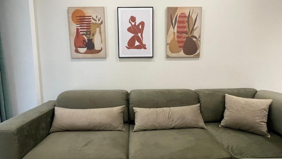Living room, Decorative detail, Seating area