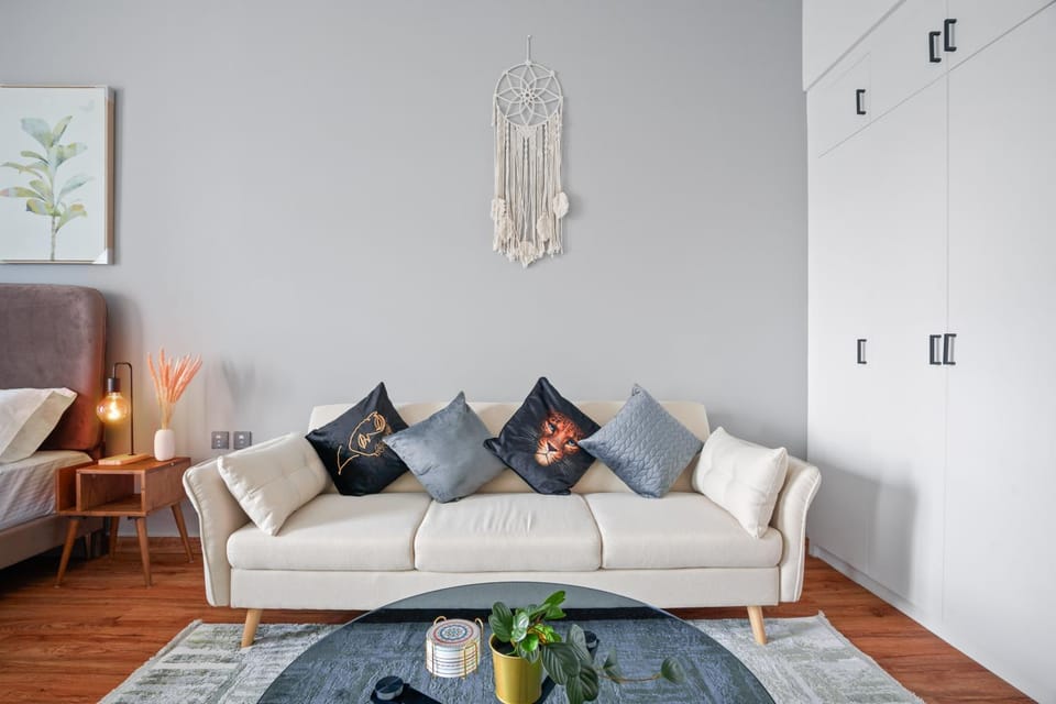 Living room, Seating area