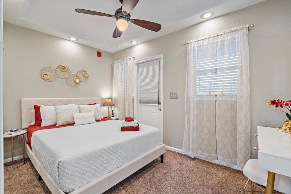 Bed, Bedroom