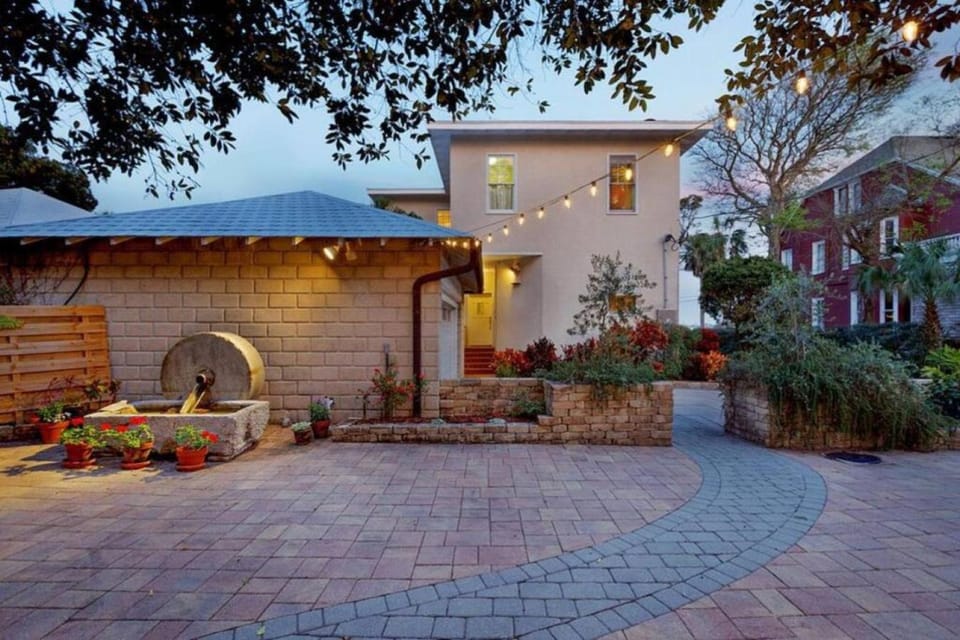 Bella Vista Waterfront Villa House in Saint Augustine