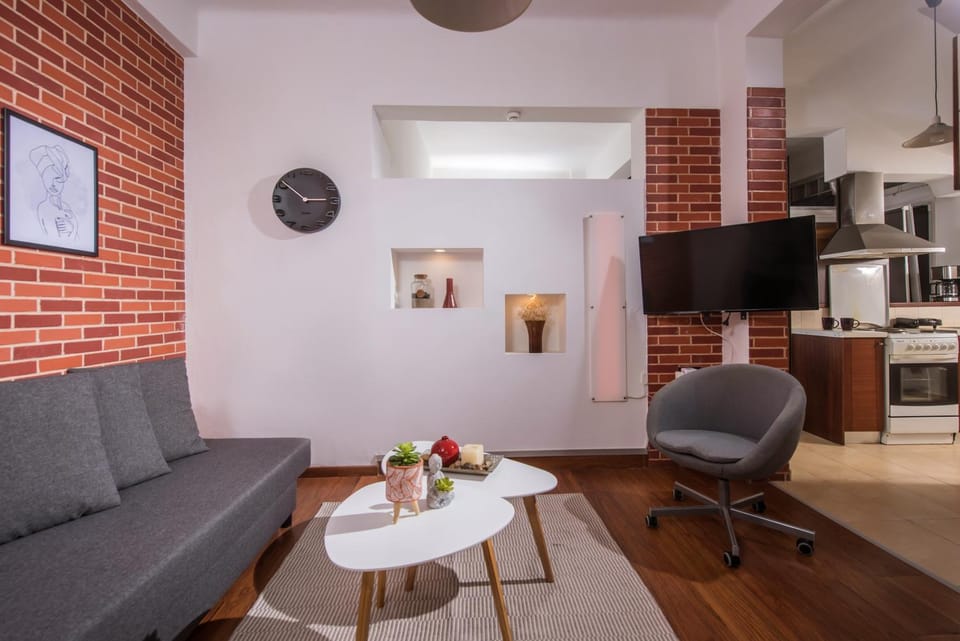 TV and multimedia, Kitchen or kitchenette, Living room
