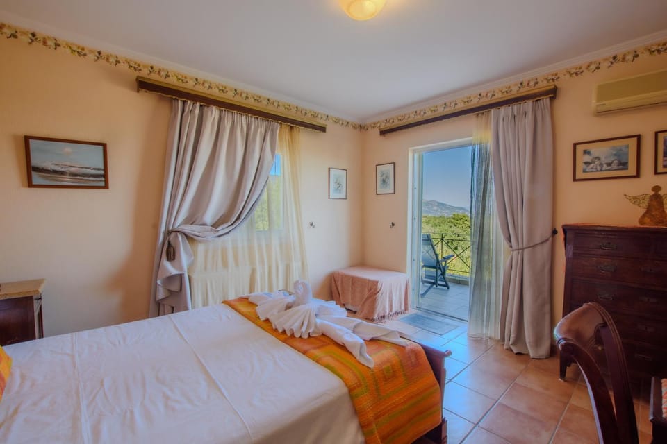 Bed, View (from property/room), Bedroom, towels, air conditioner
