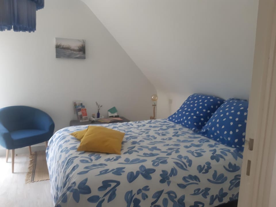 Bed, Photo of the whole room
