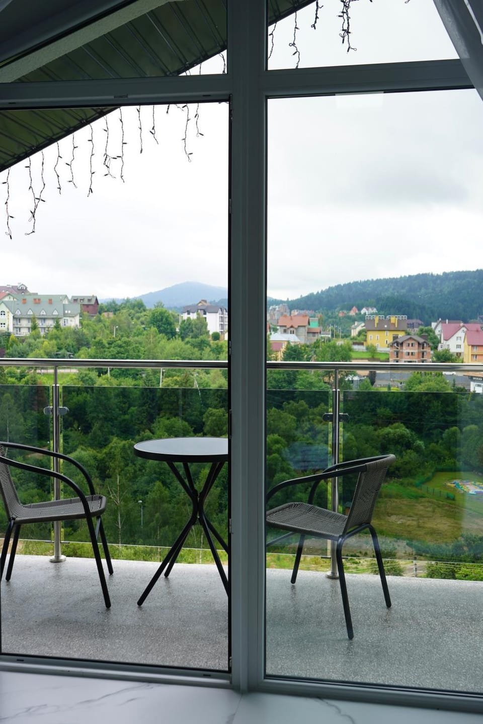 Balcony/Terrace, Mountain view