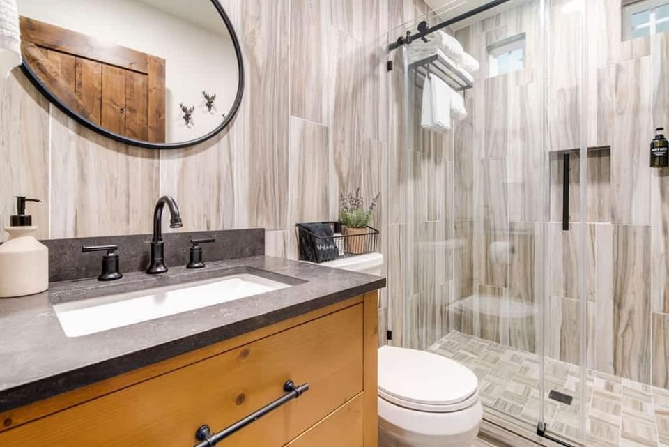 Bathroom, Bath