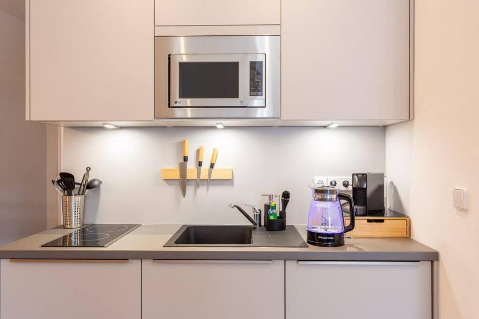 Coffee/tea facilities, Kitchen or kitchenette, dishwasher, minibar, stove, toaster