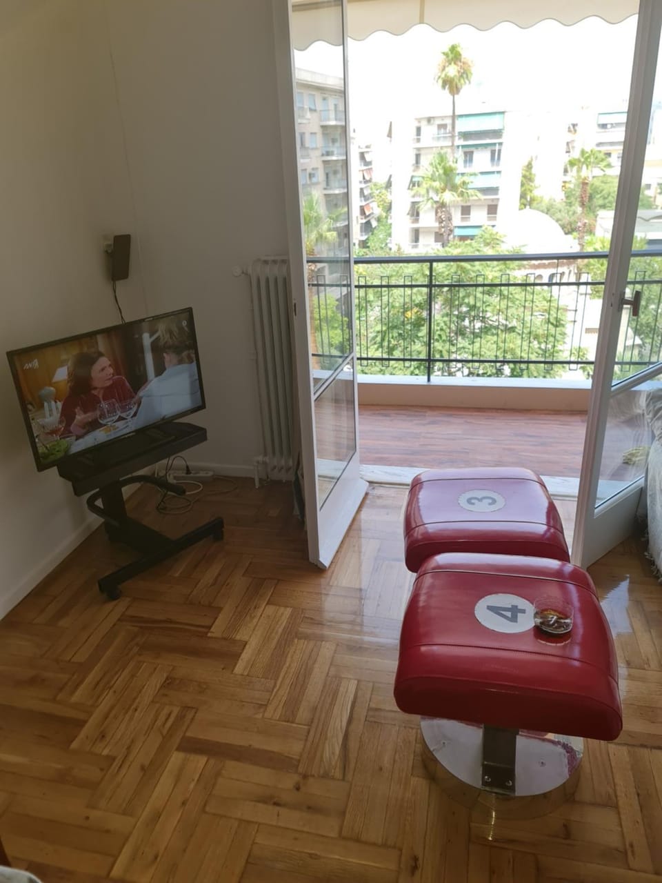 Communal lounge/ TV room, TV and multimedia, Living room, Evening entertainment