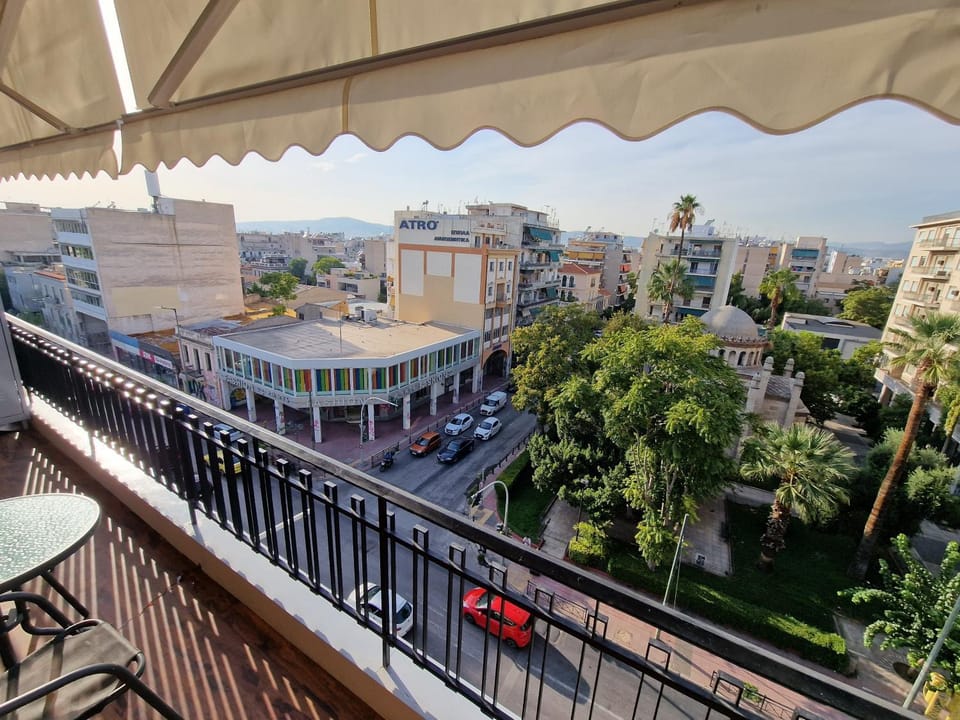 Balcony/Terrace, City view