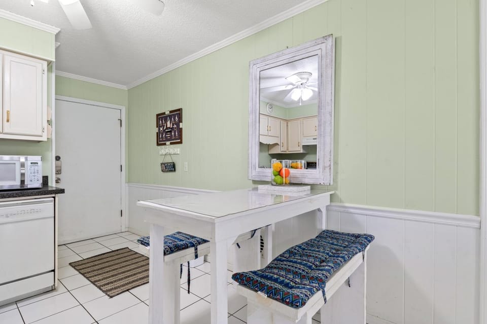 A Place at The Beach 9660-120 Apartment in South Carolina