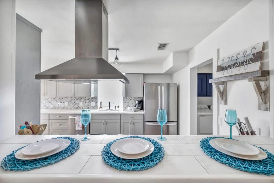 Kitchen or kitchenette, kitchen