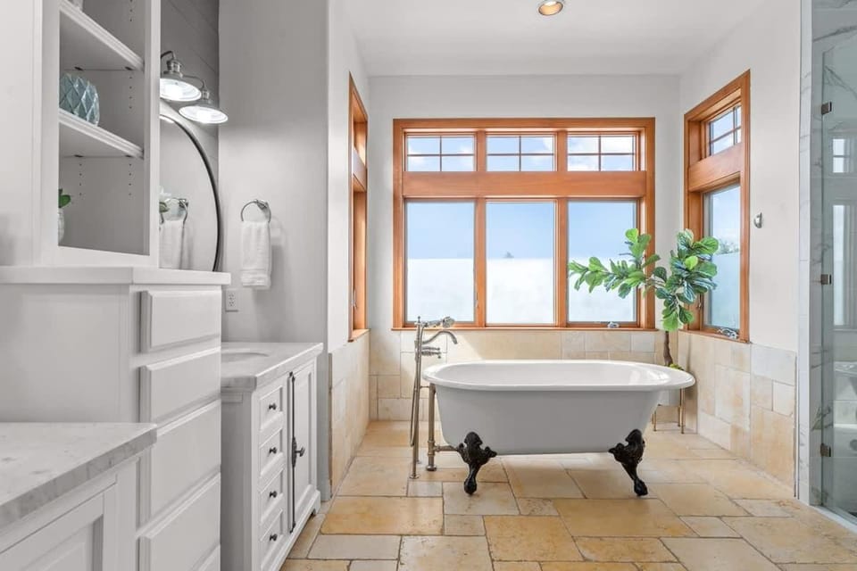 Bathroom, Bath