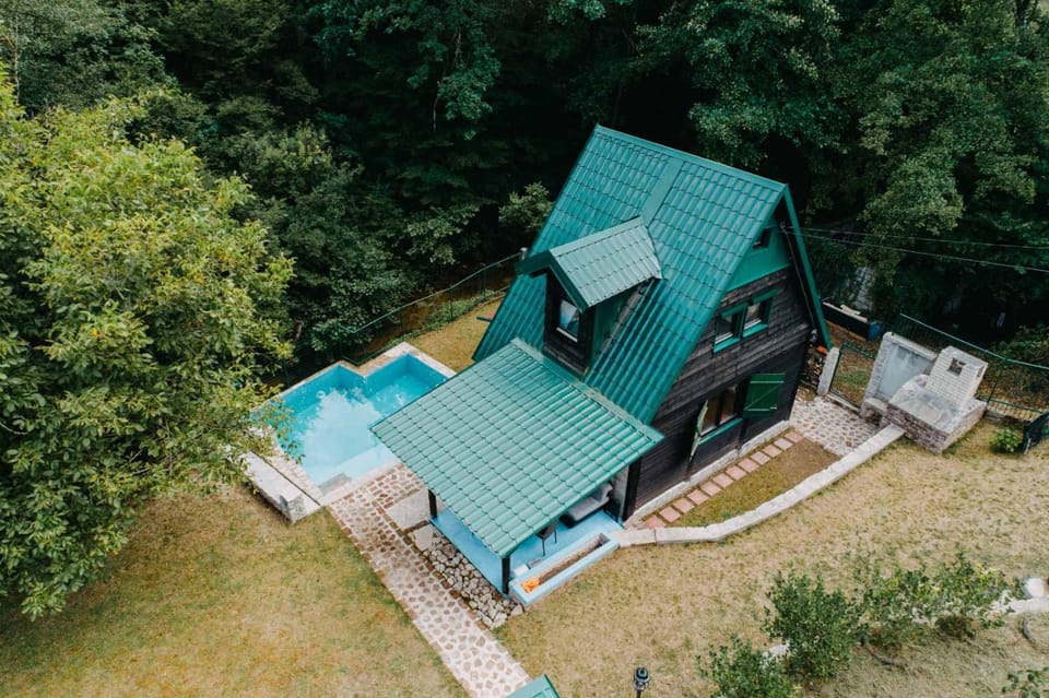 Property building, Natural landscape