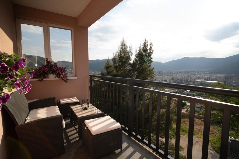 Day, Natural landscape, View (from property/room), Balcony/Terrace