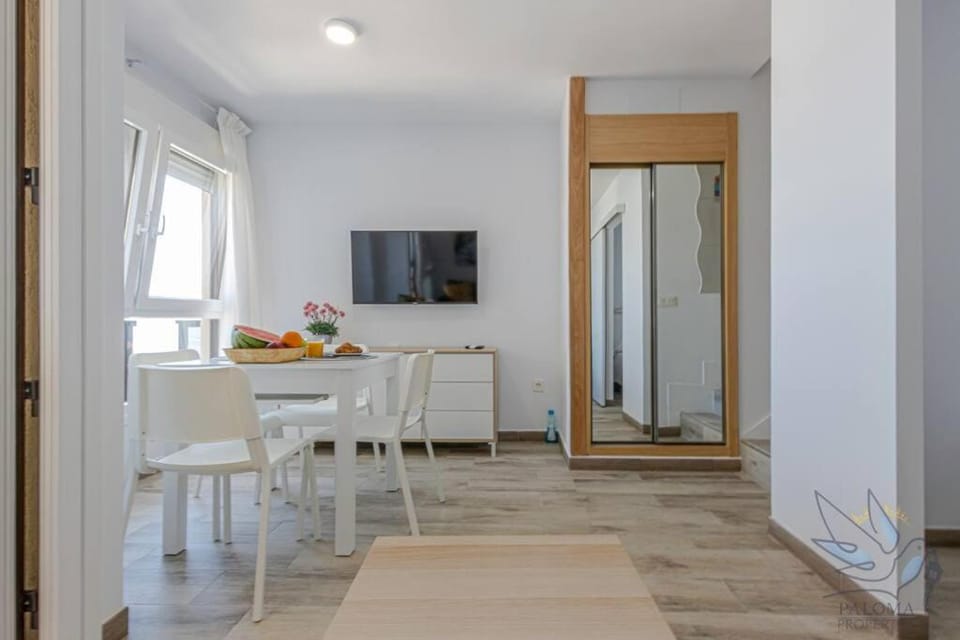 Aloha Playa apartment with sea views in front of the beach Apartment in Benalmadena